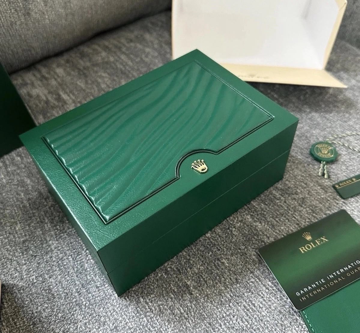 Rolex GMT-Master II — Root Beer — Le Coffret Officiel
